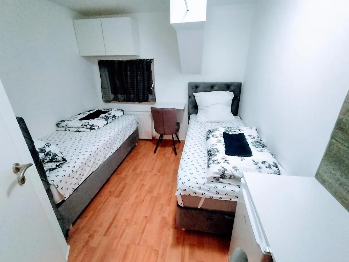 Apartment Studio Zimmer In Frankfurt Frankfurt am Main Germany